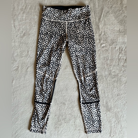 Lululemon Pedal to the Medal Tight - Picture 7 of 14